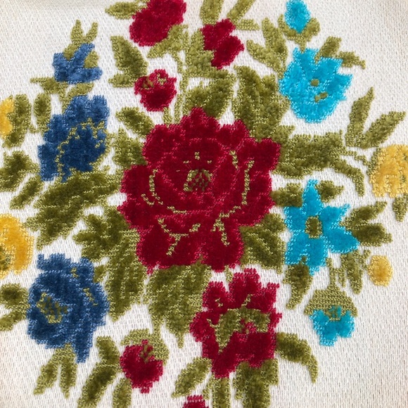 Vintage Needlepoint Handbag in rich hues. Must see - Picture 9 of 11